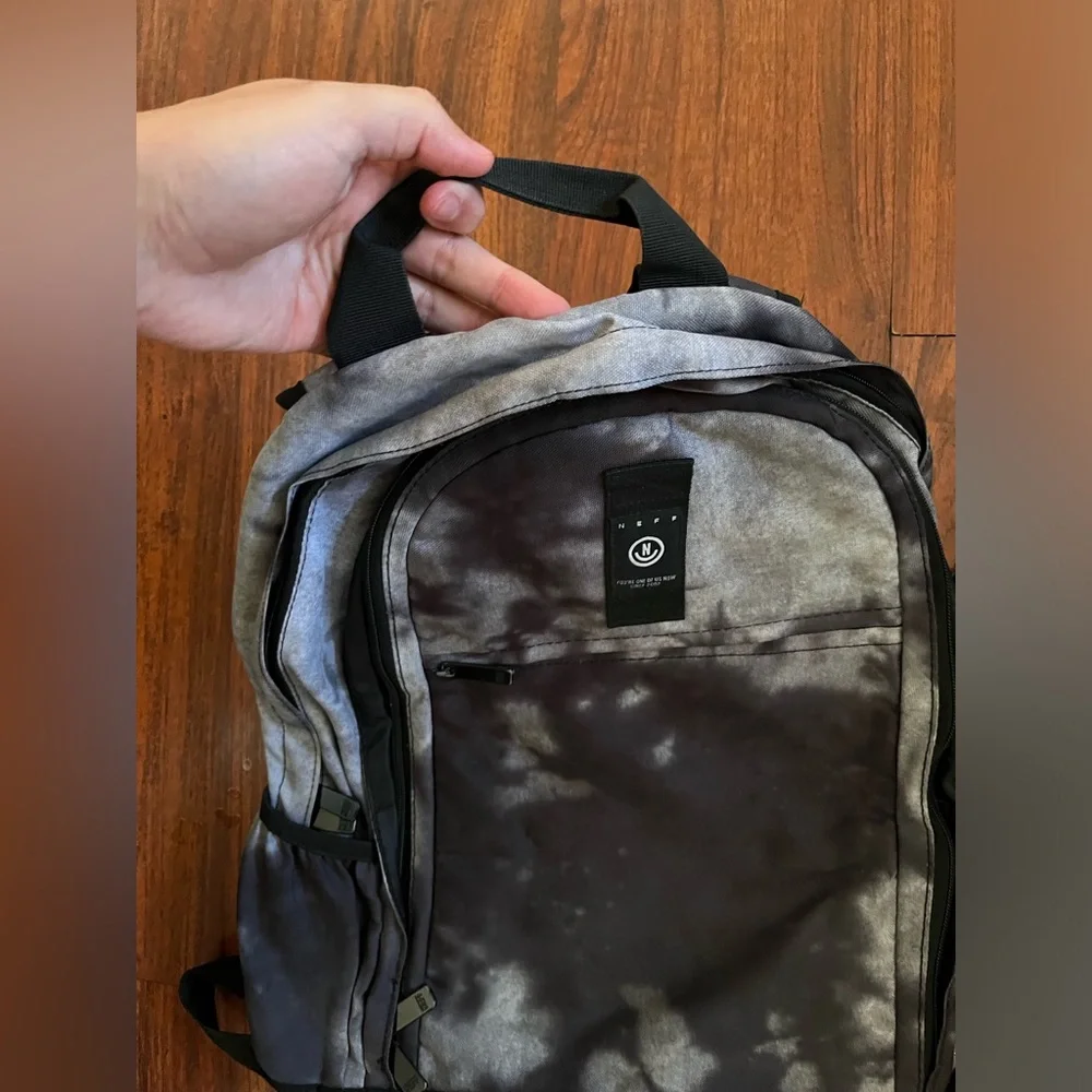 Neff Backpack - Picture 3 of 9